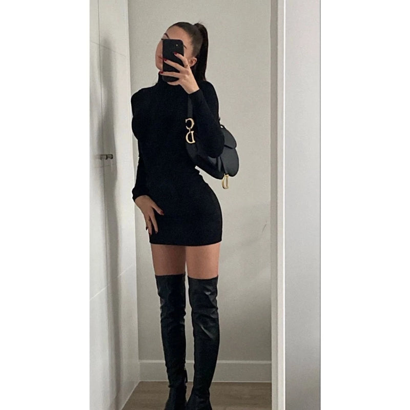 Vestido Feminino Curto Justo Mini Colado Manga Longa Gola Alta Blogueira